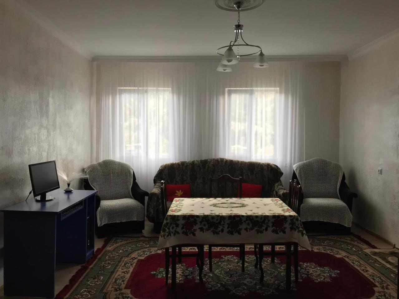 Danisparauli Guest House Luka מראה חיצוני תמונה