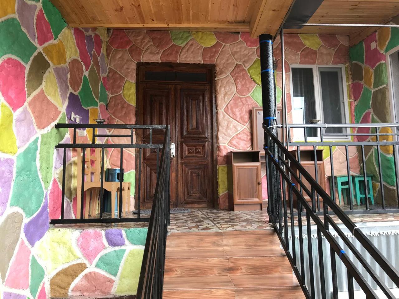 Danisparauli Guest House Luka מראה חיצוני תמונה